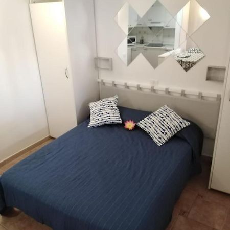 House Lilu - Luminoso Monolocale Lejlighed Arona  Eksteriør billede
